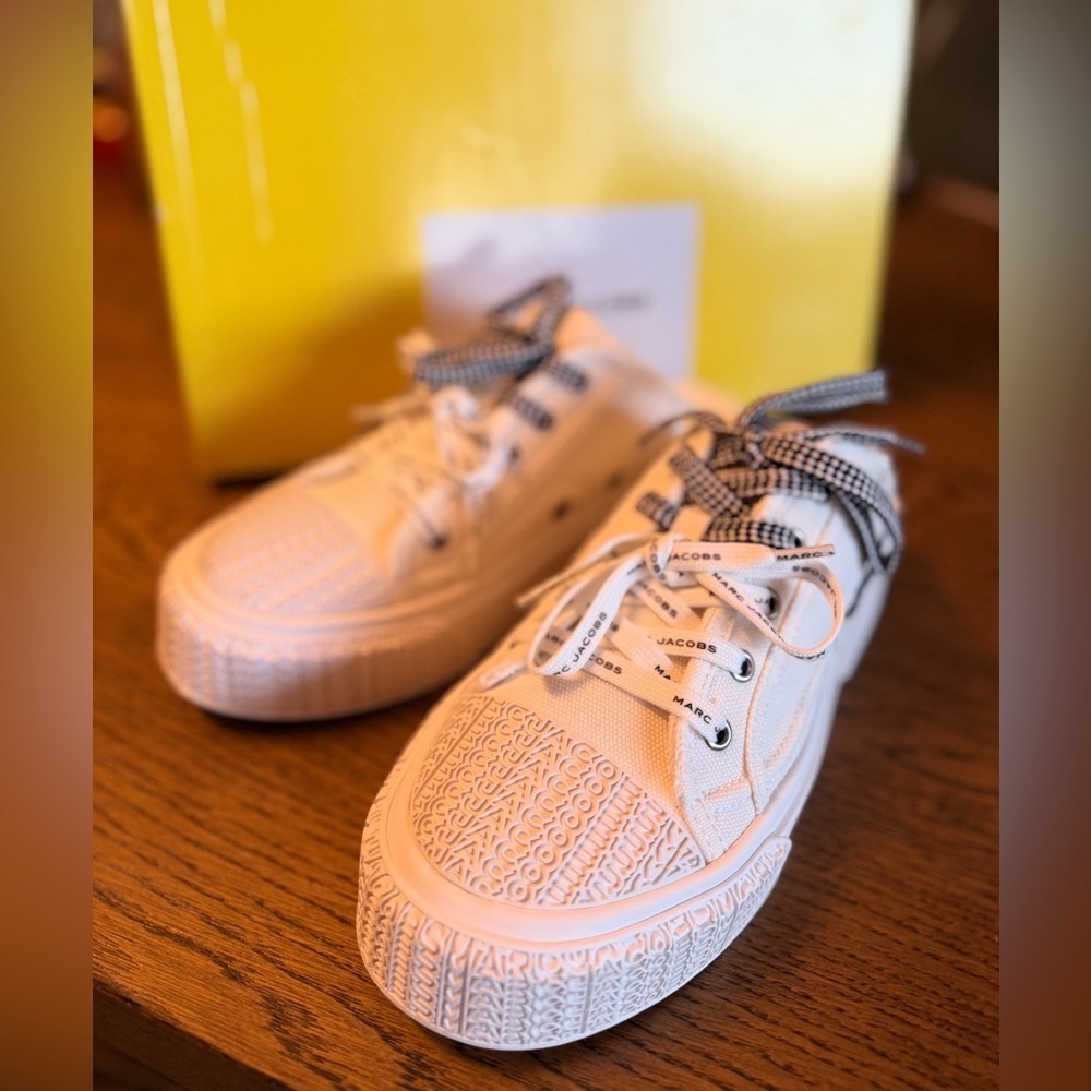 NIB! NEW! Marc Jacobs The Sneaker Mule Platformed w/Patterned Laces Women Cream